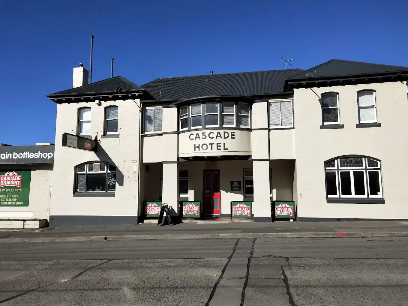 Cascade Hotel